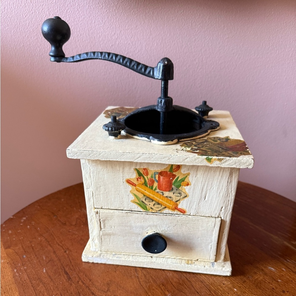 Vintage Gretchen Coffee Grinder With Drawer Cottagecore